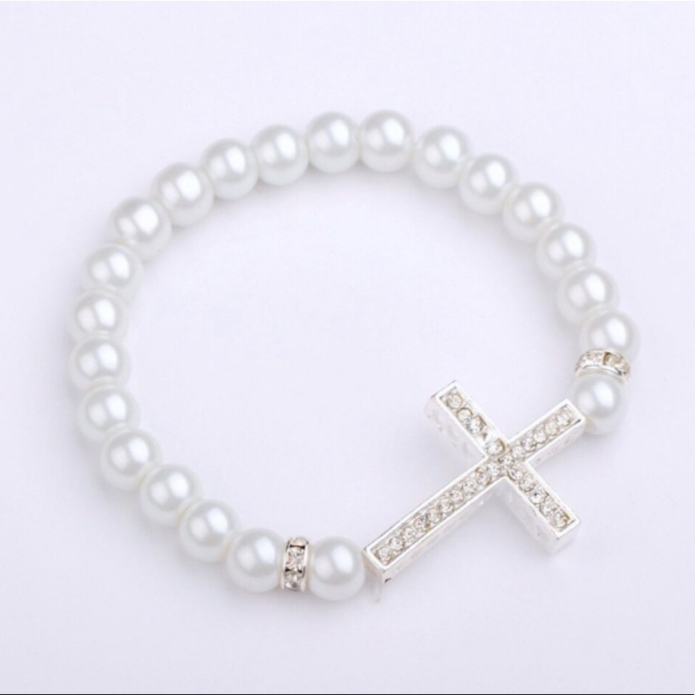 Pearl Cross Stretch Bracelet